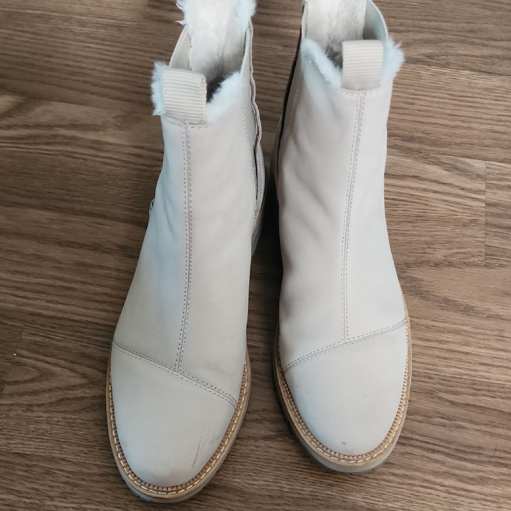 Toms Cream Ankle Booties with Minimalist Design
